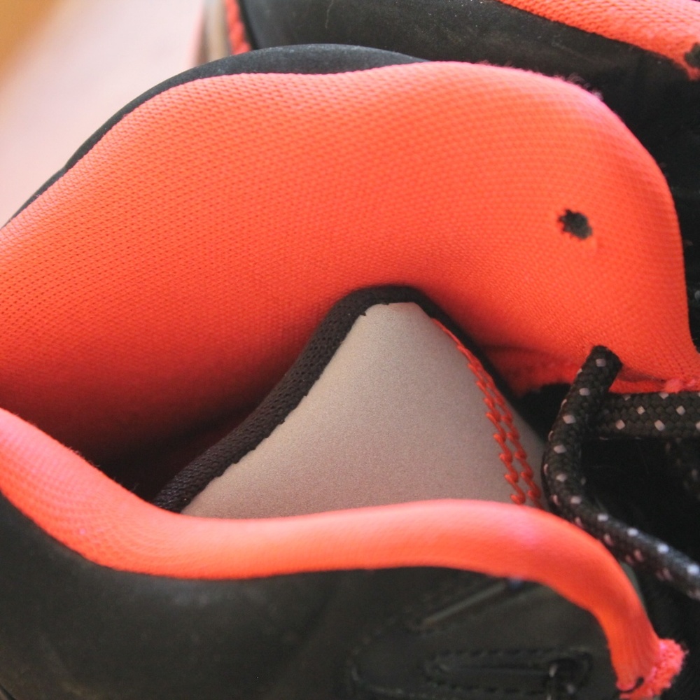 Black Jordans - Picture 4 of 8